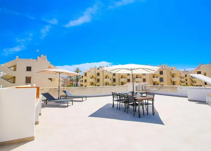 Residencial La Felicidad By Carlosferien *