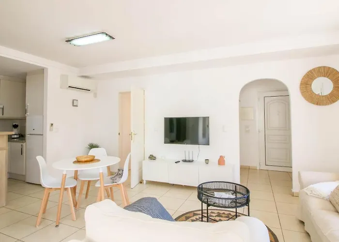 Residencial La Felicidad By Carlosferien アパート